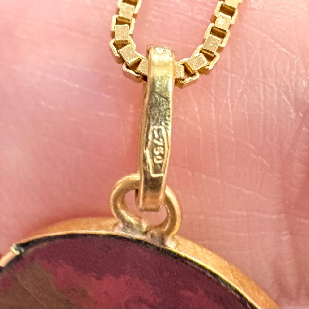 Vintage 18K R Monogram Pendant, Antique Dark Blue Enamel, Gold Floral - Picture 15 of 17